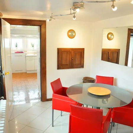 Les Bourrasques Holiday home