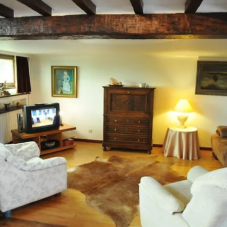 Les Bourrasques Holiday home Waha